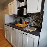 Hub In R\'Home
