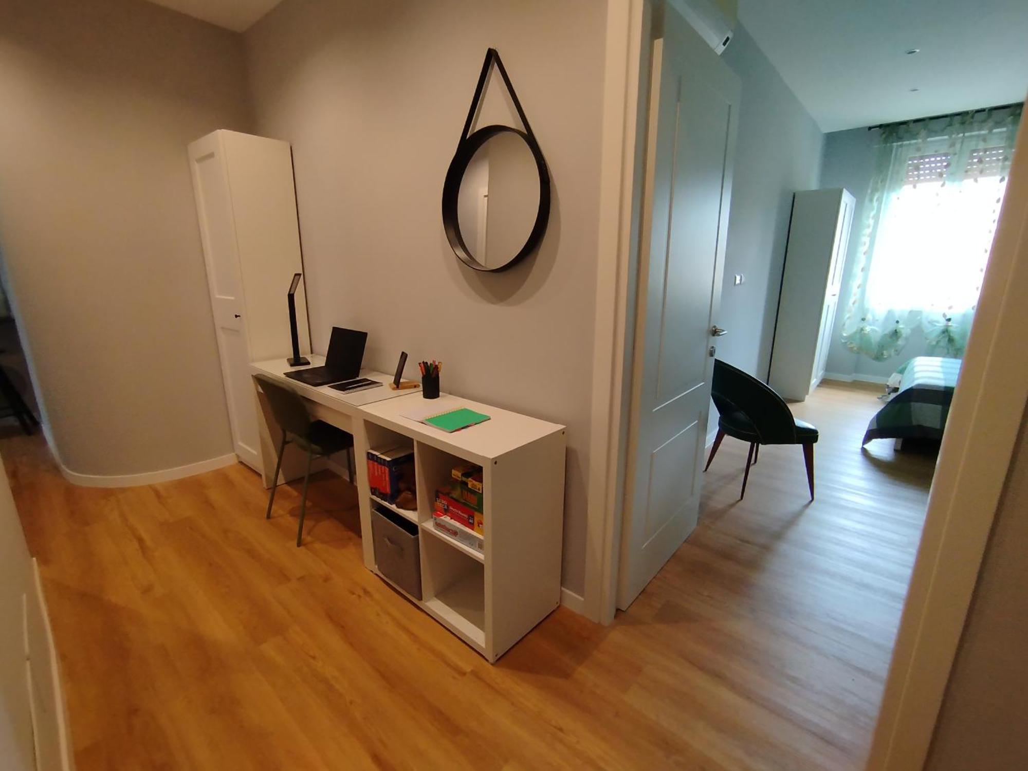 Apartment Hub In R'home *